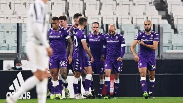 Fiorentina Digembosi! Usai Vlahovic, Kini Satu Bintang Siap Dibajak