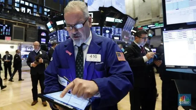 Dow Futures Melompat 300 Poin Jelang Konpers The Fed