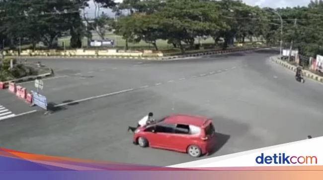 Viral Perwira Polisi Jeneponto Hadang Pemobil Lansia Bawa Mobil Rampasan