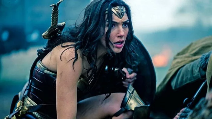 Sinopsis Film Wonder Woman, Aksi Gal Gadot Melawan Pasukan Dewa Ares dan Hentikan Perang