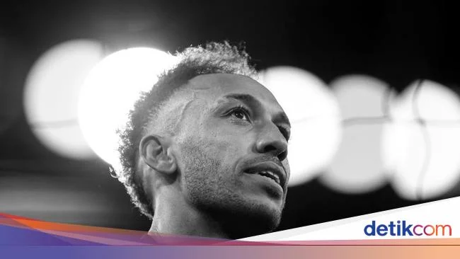 Dikontrak Sampai 2025, Aubameyang Bisa Didepak Barcelona Tahun Depan