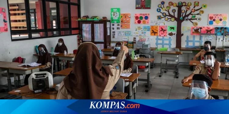 Rentetan Desakan Evaluasi PTM 100 Persen, Pemerintah Akhirnya Terbitkan Diskresi Halaman all