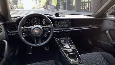 Porsche Yakin Bisa Tembus Rekor Penjualan Mobil di Tengah Krisis Chip