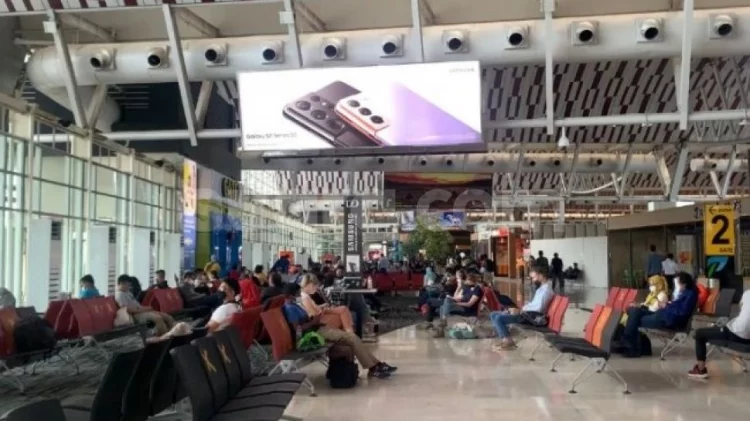 Aktivitas Penerbangan di Bandara Internasional Sultan Hasanuddin Makassar Menurun