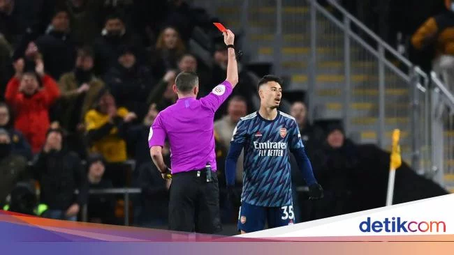 Kacau! Martinelli Dapat Dua Kartu Kuning Sekaligus, Langsung Diusir Wasit