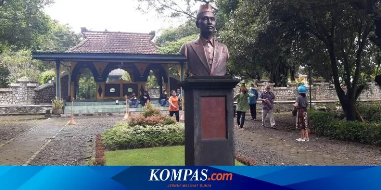 Napak Tilas Peristiwa Sang Reformis, KGPAA Mangkunegara VI Menuju ke Peristirahatan Terakhir di Solo