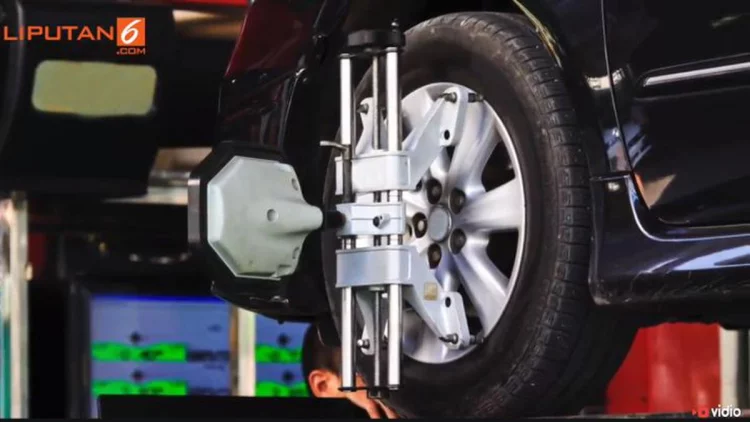 Pemeriksaan Wheel Alignment, Cara Jaga Kondisi Suspensi dan Ban Mobil Kesayangan