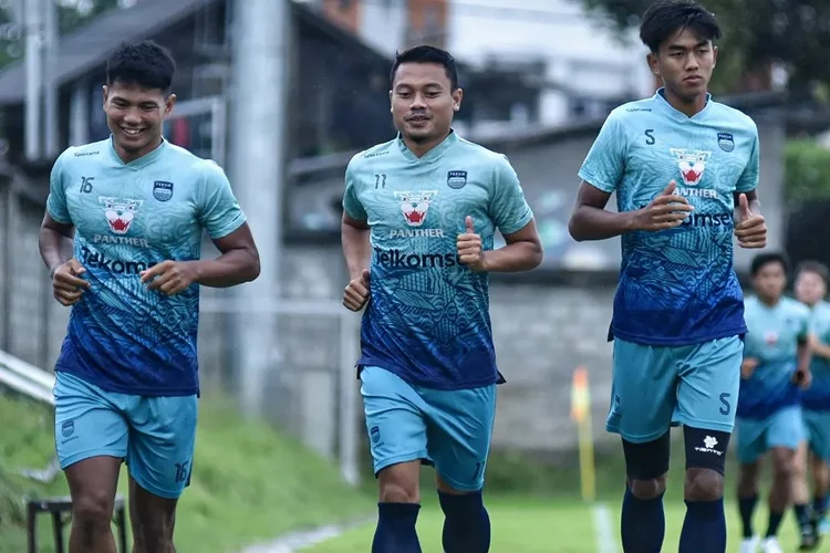 Miliki Jadwal Lebih Banyak, Persib Ngotot Raih 3 Poin Kontra PSIS Semarang, Kejar Ketertinggalan dari Arema FC