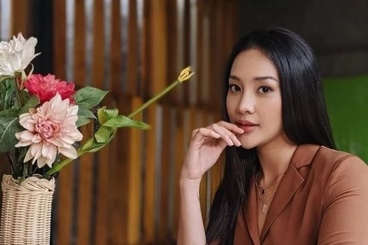 Anya Geraldine Jadi 'Pelakor' Lagi di Film Garis Waktu? Simak Sinopsis dan Tanggal Rilisnya