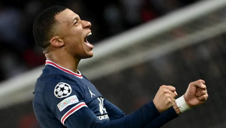 "Mamma Mia, Kylian Mbappe Alien!" - Gianluigi Donnarumma Puji Pahlawan Laga PSG Vs Real Madrid