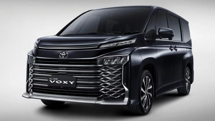 Toyota Pakai Mesin Baru untuk All New Voxy, Kejar Pajak Emisi?