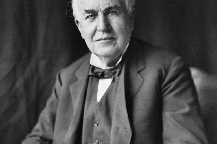 Peristiwa Penting Yang Terjadi Pada 19 Februari,  Salah Satunya Thomas Alva Edison Patentkan Fonograf