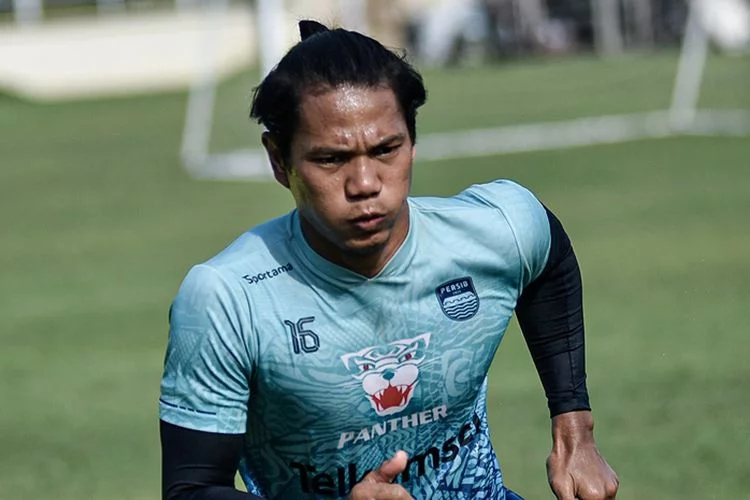 Makin Pede Setelah Naik Klasemen, Kapten Persib Bandung Jupe Targetkan Juara Liga, Siap Hadapi PSM Makassar