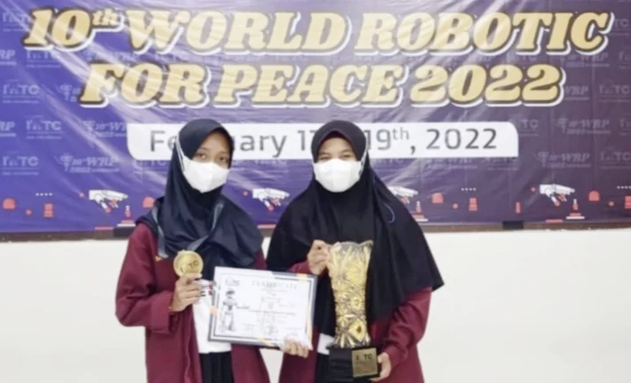 Tim Robotik MTsN 2 Jeneponto Raih Emas di Ajang Internasional 10th World Robotic For Peace