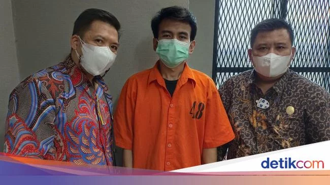 Adam Deni Berharap Ahmad Sahroni Tak Cuma Memaafkan, tapi Cabut Laporan