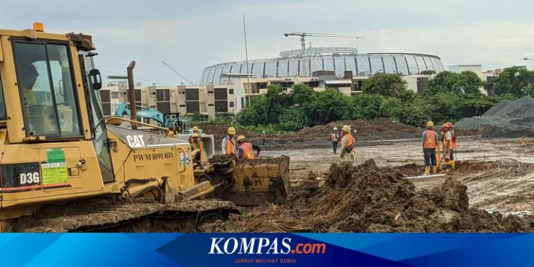 Tanah Berlumpur Memanjang hingga 1 Km, Bikin Kontraktor Kesulitan Bangun Sirkuit Formula E Halaman all