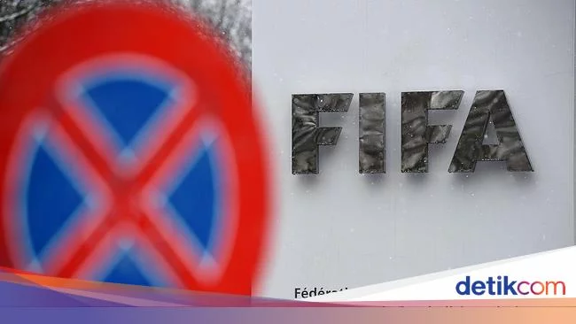FIFA Larang Rusia Tampil di Laga Internasional!