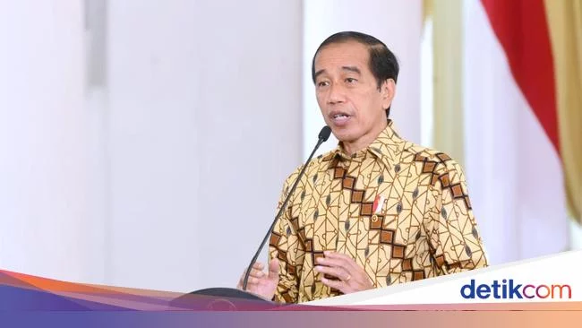 Saat Jokowi Pelototi WAG Hingga Minta TNI-Polri Disiplinkan Keluarga
