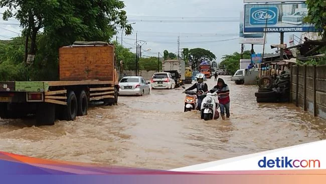 Duka di Serang Banten Kala Banjir di Mana-mana