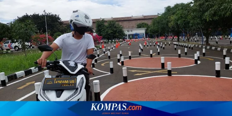 [POPULER OTOMOTIF] Syarat Usia Terbaru untuk Bikin SIM di Indonesia | Pilihan MPV Murah Bulan Ini, Mulai dari Rp 140 Jutaan Halaman all