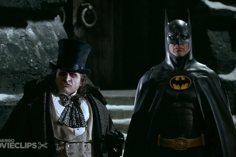 Sinopsis Film Batman Returns, Sebuah Cerita Perjuangan Batman Kalahkan Penjahat di Kota Gotham