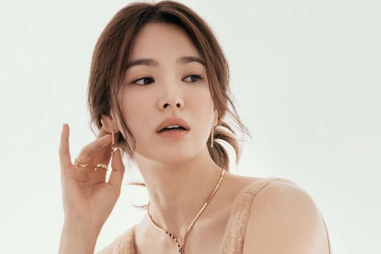Song Hye Kyo Curhat Sambil Nangis karena Song Joong Ki, sang Sahabat: Hatiku Terluka Melihatnya