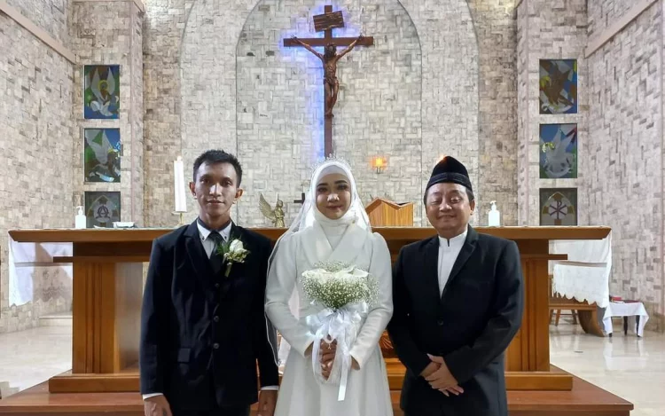 Perempuan Berjilbab Menikah di Gereja, MUI Bekasi Bereaksi