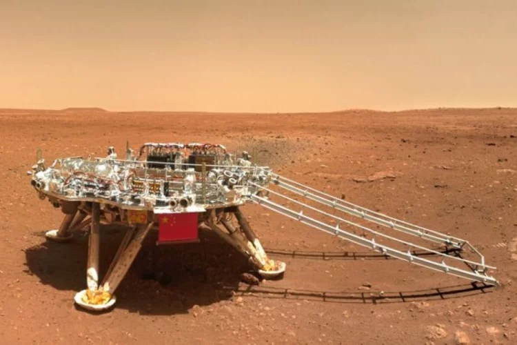 Studi baru sebut pernah terjadi angin dan kemungkinan erosi air di Mars