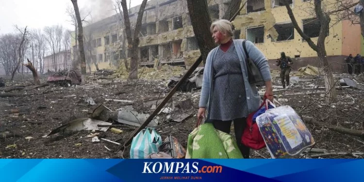 Situasi di Kota Mariupol Kritis, Serangan Rusia Disebut Tak Juga Berhenti, Warga Tewas Sampai Tak Dimakamkan
