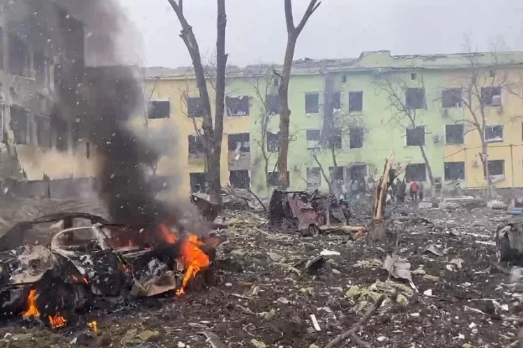 Dikepung Rusia, Mariupol bak Armageddon: 1.300 Penduduk Tewas, Mayat di Mana-mana