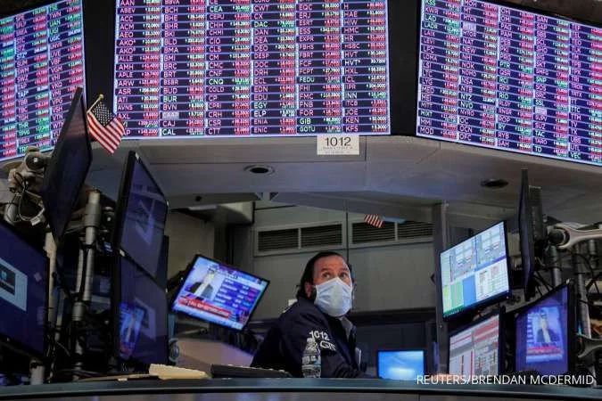 Wall Street Merosot Tajam, Fokus Investor Beralih ke Pertemuan The Fed