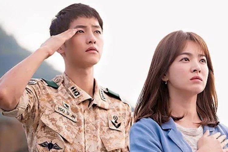 Tak Tahan Hidup Bareng Song Joong Ki, Song Hye Kyo Malah Jadi Korban Amukan Netizen