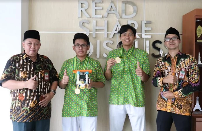 Tim Robotik MAN 1 Yogya Raih Medali Emas Internasional