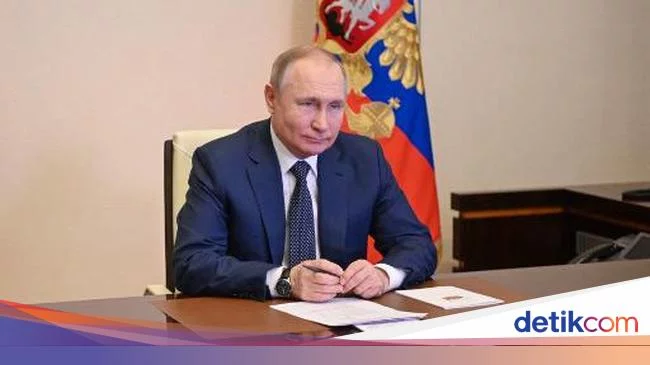 Cap 'Pengkhianat' dari Putin Bagi Warga Rusia Pro Barat