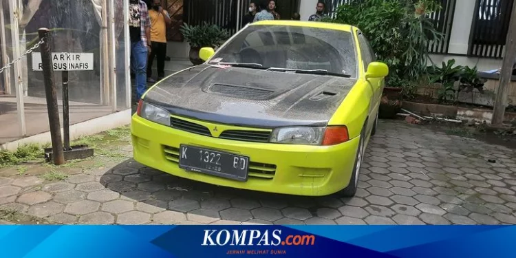 Mobil Sedan Lancer Ini Dipakai Dony untuk Buang Jasad Ibu dan Anak di Tol Semarang Halaman all