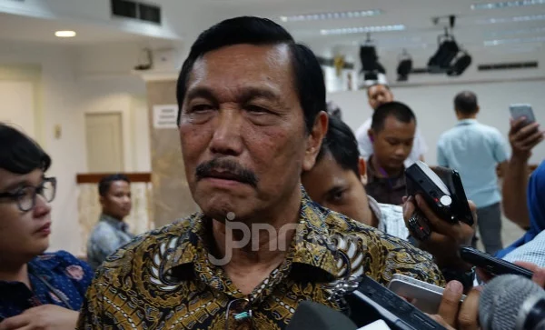 Wahai Pak Luhut, Simak Ini Pernyataan Haris Azhar Setelah Jadi Tersangka