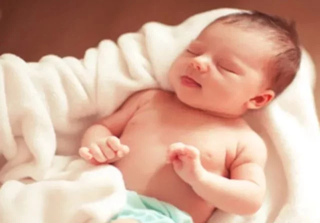 Dokter Ungkap Manfaat Ekstrak Kolostrum dari Sapi Untuk Kulit Bayi