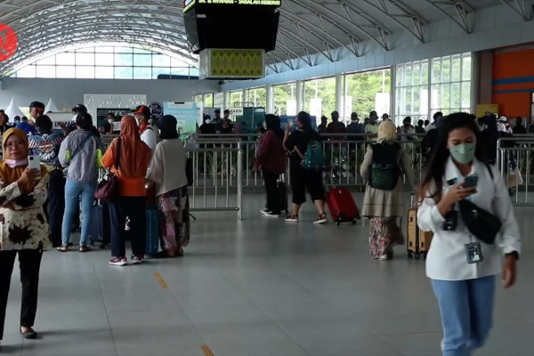 Bandara Internasional Lombok saat puncak kedatangan penumpang