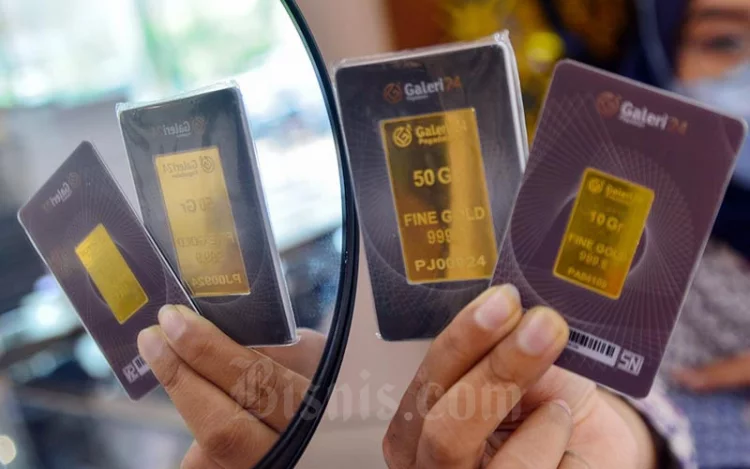 Harga Emas Antam 24 Karat, 21 Maret 2022, Turun Rp1.000