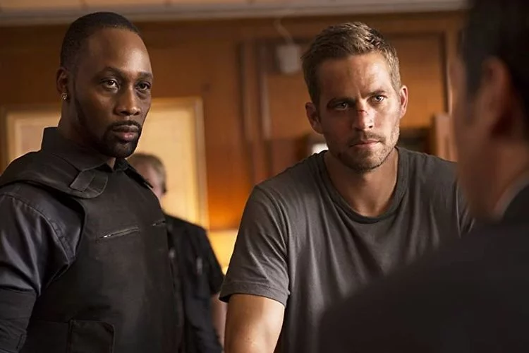 Sinopsis Film Brick Mansions, Tayang di Bioskop TRANSTV Malam Ini 25 Maret 2022: Hadirkan Aksi Paul Walker