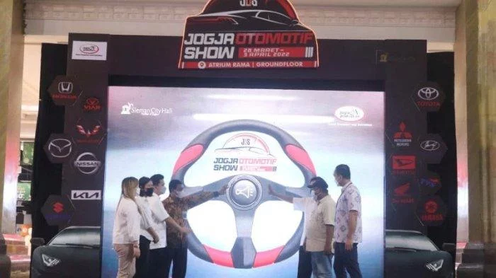 14 Brand Otomotif Pamer Produk Andalan di Jogja Otomotif Show 2022 di Sleman City Hall