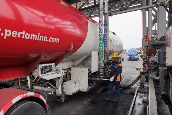 Pertamina Buka Peluang Impor Minyak Murah Rusia