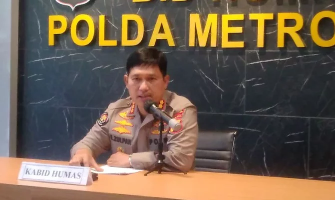 Polisi Selidiki Peristiwa Penembakan Kaca KRL Jurusan Rangkasbitung-Tanah Abang