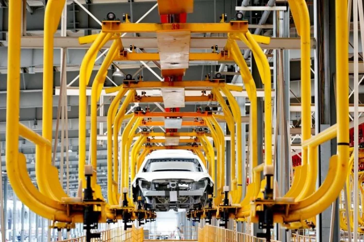 Pemimpin otomotif Inggris sebut China mainkan peran utama dalam elektrifikasi industri mobil