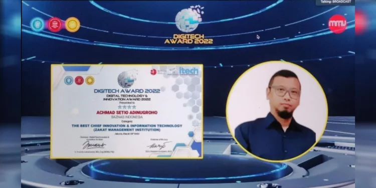 Direktur Inovasi dan TI BAZNAS Achmad Setio Raih Penghargaan The Best Chief Innovation & Information Technology