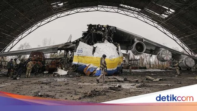 Penampakan Pesawat Terbesar di Dunia yang Hancur Diserang Rusia