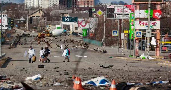 Temuan Kuburan Massal di Bucha, Rusia Dituduh Lakukan Kejahatan Perang