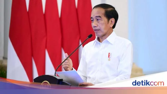 Saat Jokowi Geram Menteri Bungkam Soal Kenaikan Harga Pertamax