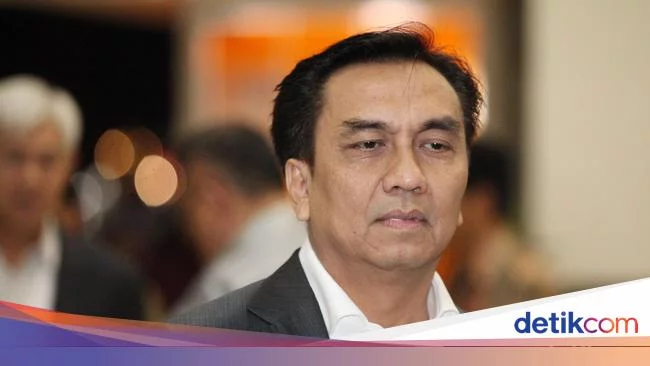 Effendi Simbolon Dorong Jokowi Kunjungi Ukraina: Tak Usah Safari '3 Periode'