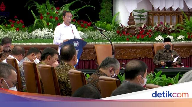 Pernyataan Lengkap Jokowi Tegur Menteri, Minta Sensitif Kesulitan Rakyat